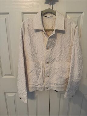 Zara Cream Quilted Button-Front Shirt Jacket- unisex style